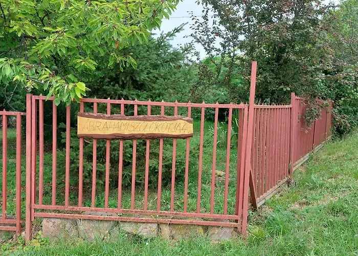Naplopo-lak * Ábrahámhegy